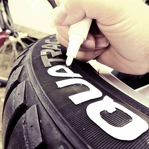 Waterproof, Non-Fading for one year Tire Paint Pen(BUY 5 FREE SHIPPING!)